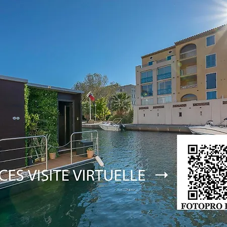 L'escale Royale : Jacuzzi And Terrace On The Water Fréjus